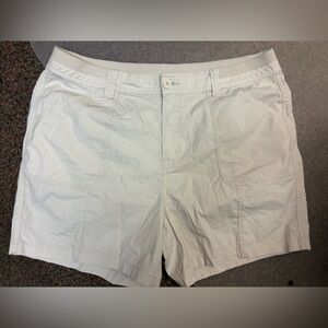 St. John's Bay Light Gray Cargo Shorts